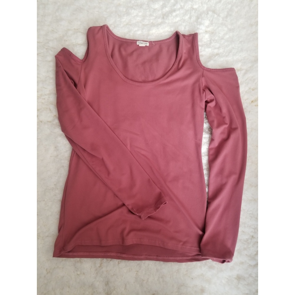 Cold shoulder long sleeve shirt
